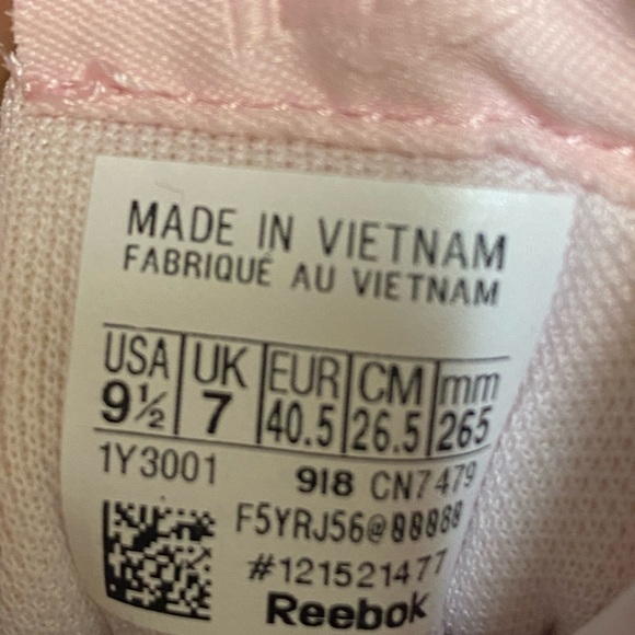 Womens tennis shoes - Picture 10 of 10